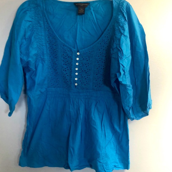 Banana Republic Tops - Banana Republic eyelet detail cotton top, EUC, size large.